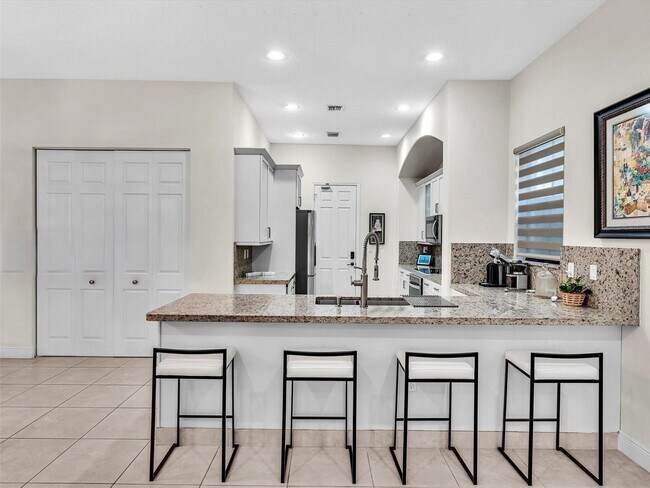 Building Photo - 3752 NW 85th Terrace