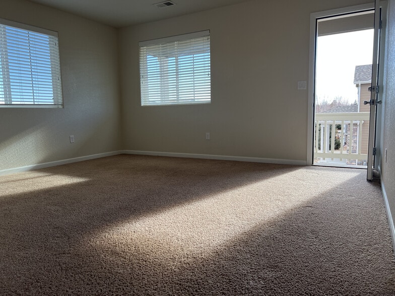 Building Photo - 1229 Bistre St