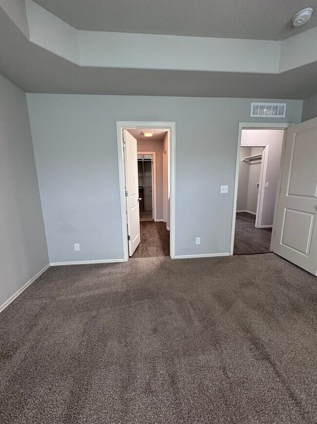 Building Photo - Lovely Southern Reserve 3 Bed 2 Bath - Jen...