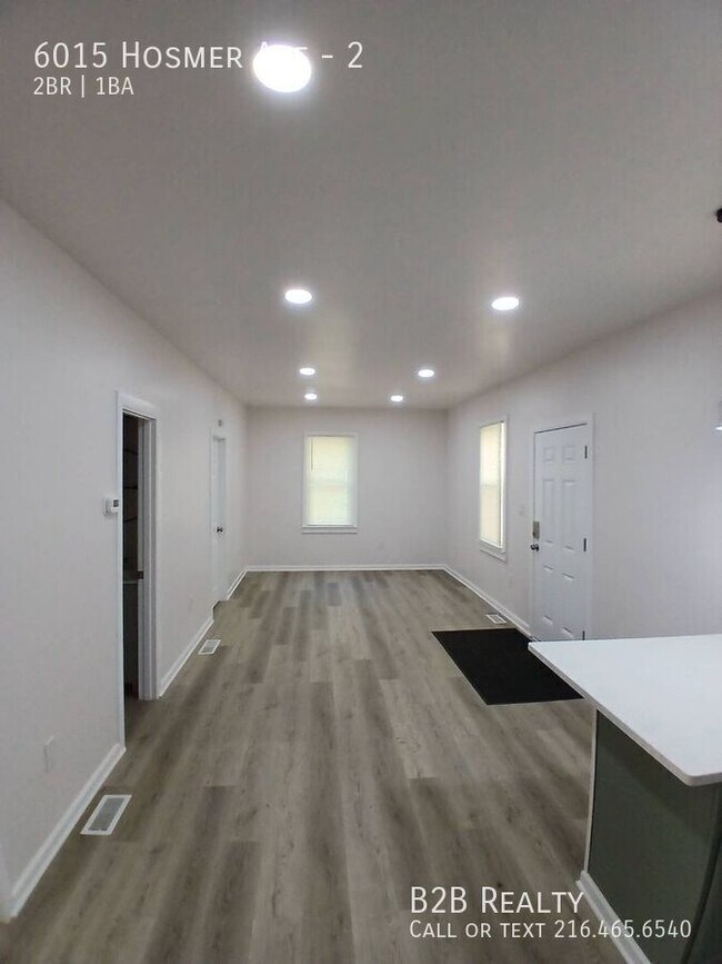 Building Photo - 6015 Hosmer Ave