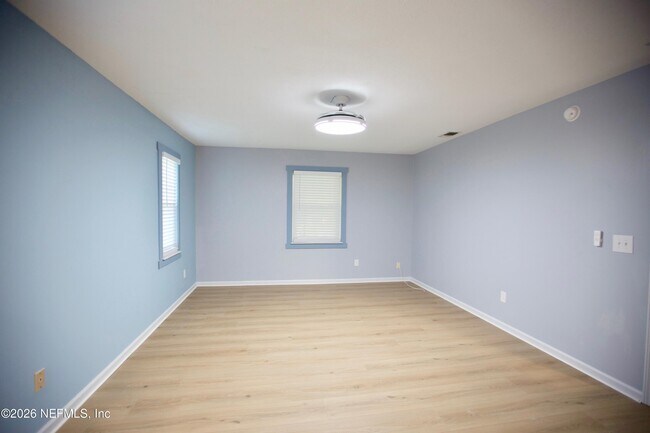 Building Photo - 3542 Sheldrake Dr