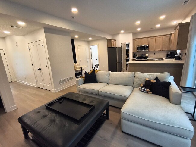 Building Photo - Modern 3-Bedroom Home Near Lake Manawa – Lake Views & Smart Home Features!
