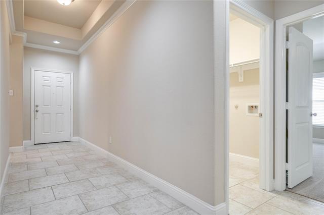 Building Photo - 3215 Clear Springs Dr