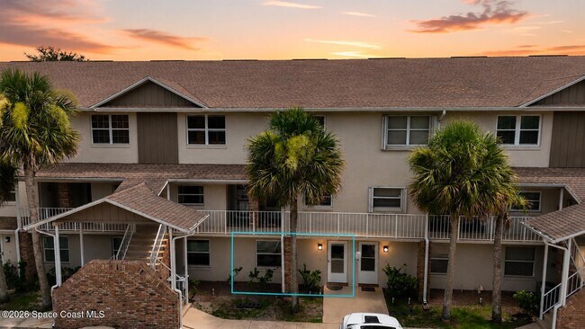 Building Photo - 1600 Woodland Dr