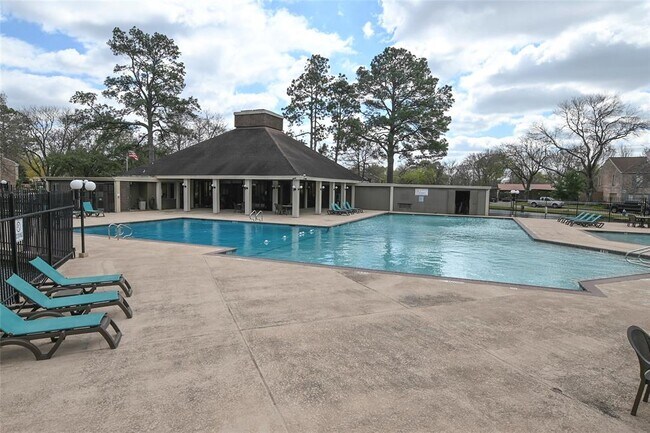 Building Photo - 5800 Lumberdale Rd