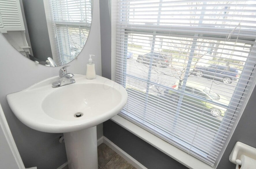 Building Photo - 5261 Berthold Pass Dr