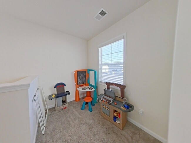 Building Photo - 518 Count Fleet Ct