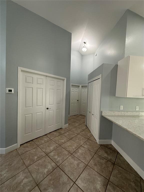 Building Photo - 7357 Spring Villas Cir