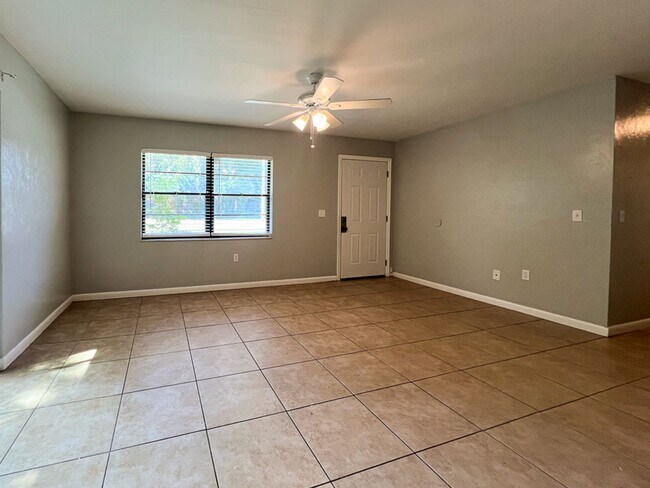 Building Photo - 2292 - Sugarfoot Oaks