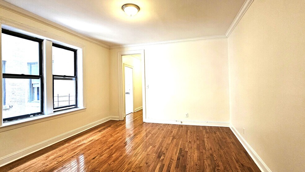 Building Photo - 106 Fort Washington Ave