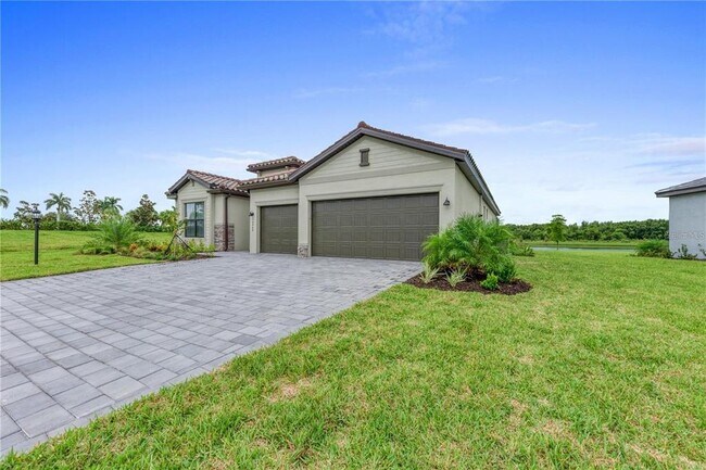 Building Photo - 16464 Whale Grey Pl
