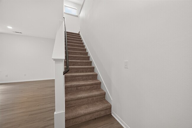 Building Photo - 338 Shady Cedar Hl Ln