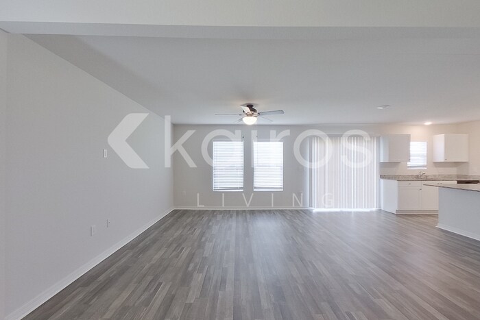Building Photo - 1835 Nelson Rd N