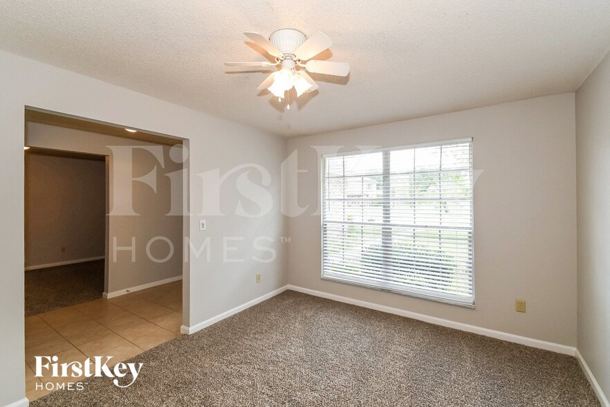 Building Photo - 8102 Birds Foot Ln