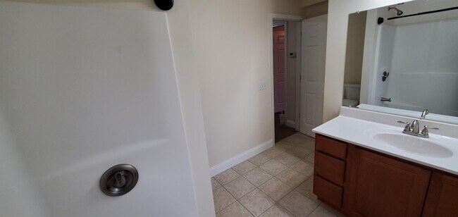 Building Photo - 172 Beth Ln