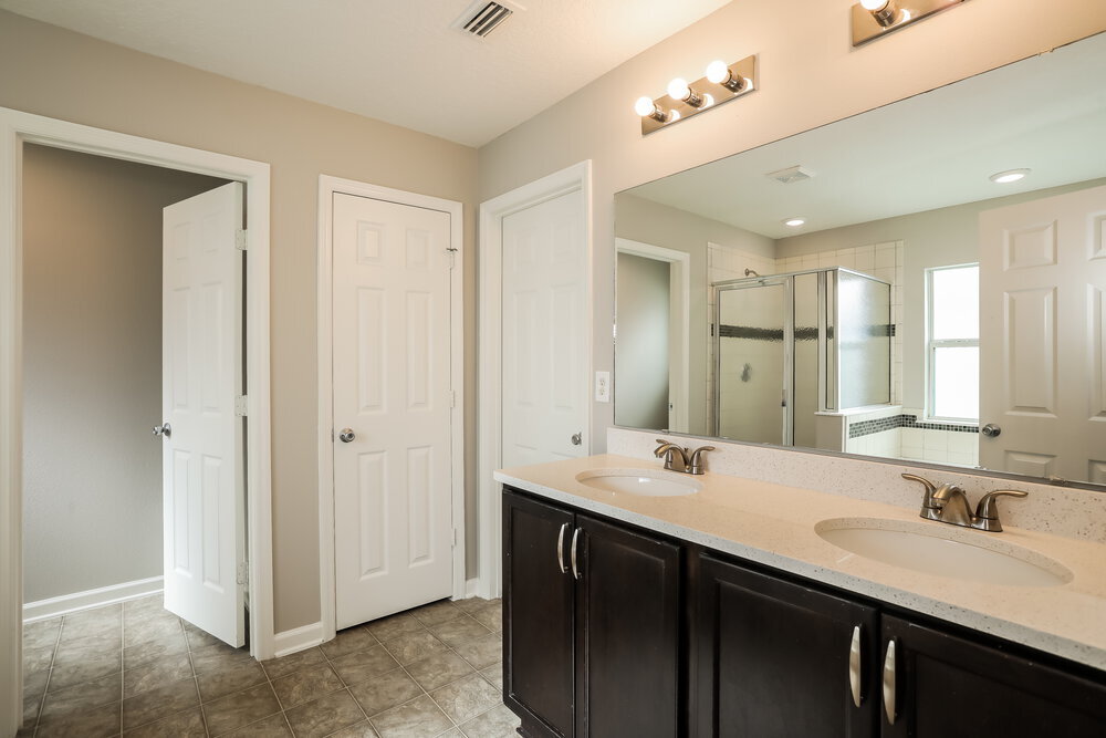 Building Photo - 4878 Creek Bluff Ln