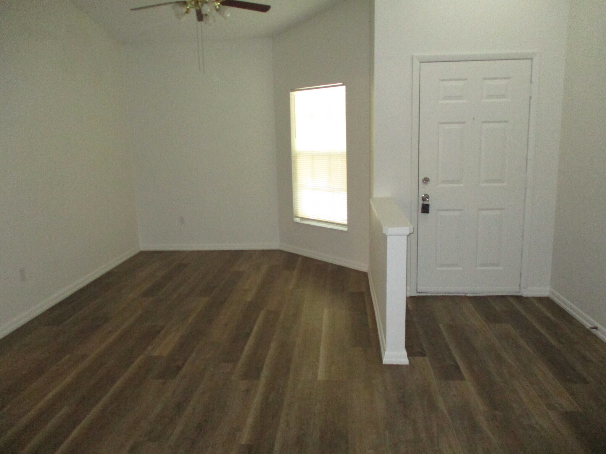 Building Photo - 3006 Annadale Cir