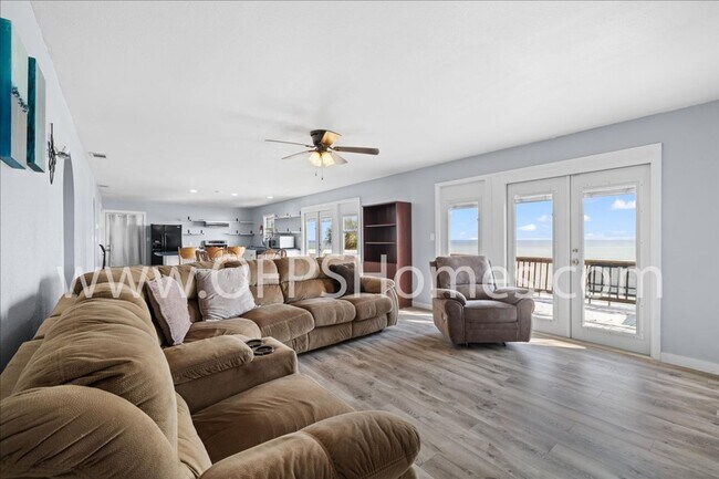 Building Photo - Stunning 4-Bedroom, 3-Bath Waterfront Home in Choctaw Beach – 140ft of Bayfront Bliss!