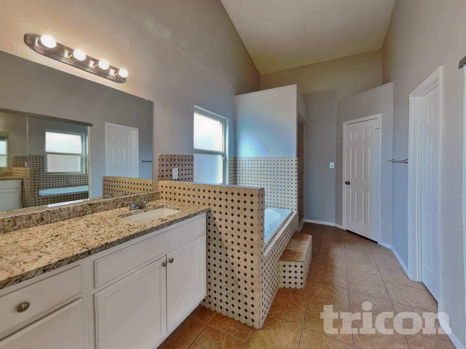 Building Photo - 6936 Sweetbriar Ave NW