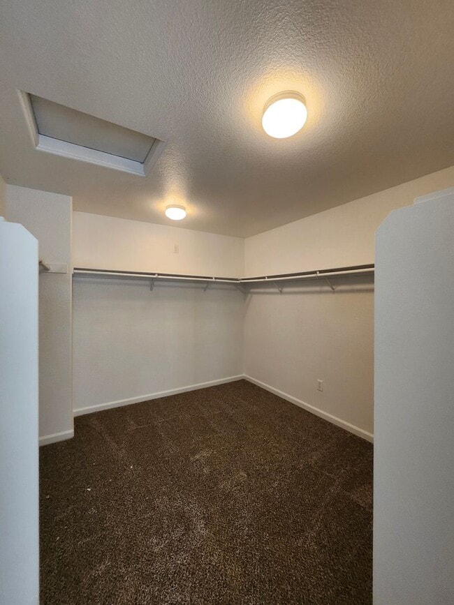 Building Photo - *MOVE IN SPECIAL - 2 WEEKS FREE!!* Beautiful Yuba City Home