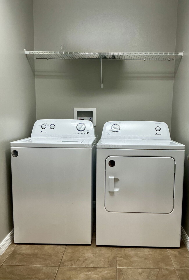 Building Photo - 5205 Northlawn Way