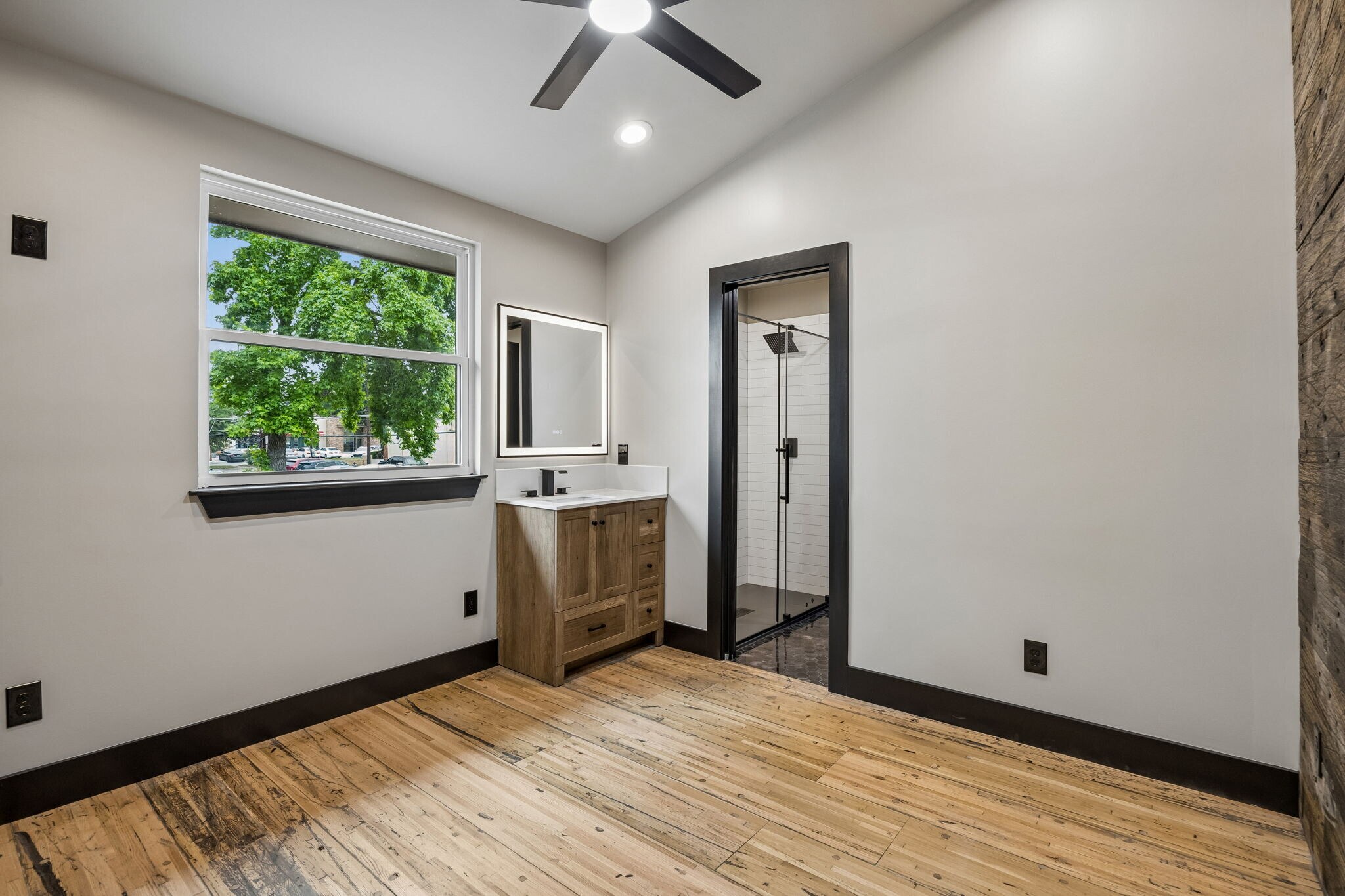 Building Photo - 3414 Asbury St