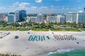 Building Photo - 215 30th St