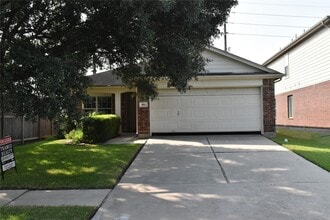 Building Photo - 410 Cypresswood Haven