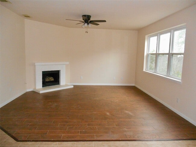 Building Photo - 6203 Faulkner Ridge Dr