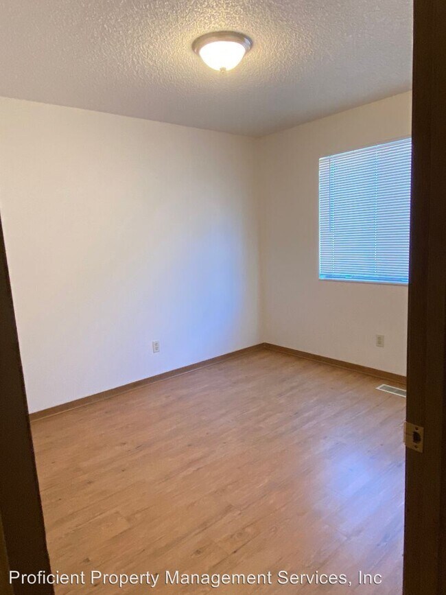 Building Photo - 203 Macon Ave