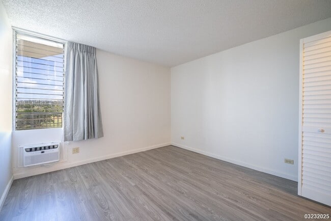 Building Photo - 98-450 Koauka Loop #1405