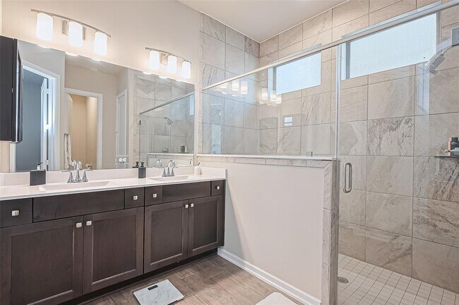 Building Photo - 15819 Glascorri Dr