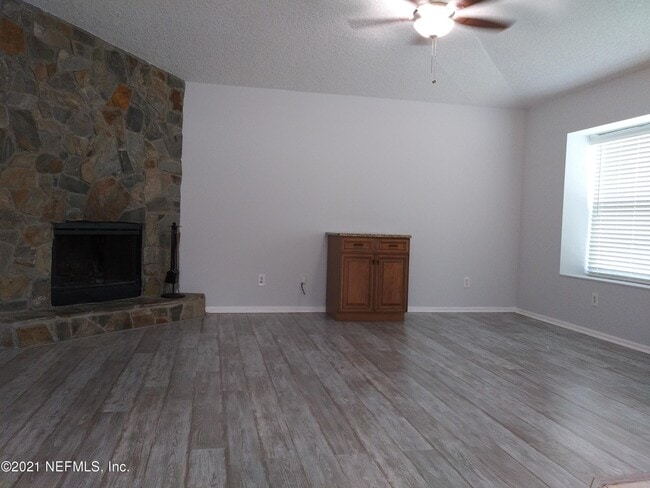 Building Photo - 1047 Hibiscus St