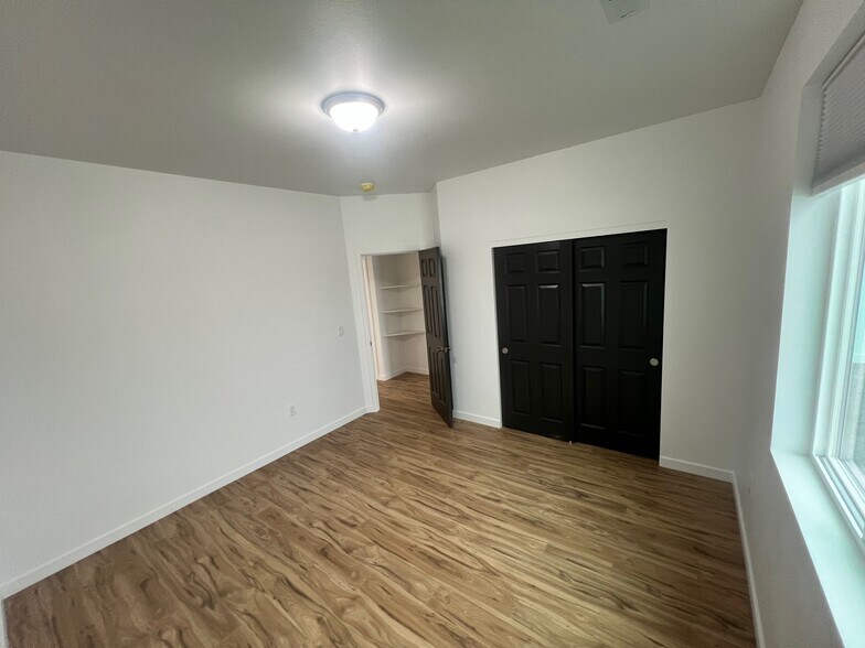 Building Photo - 119 Grant Dr