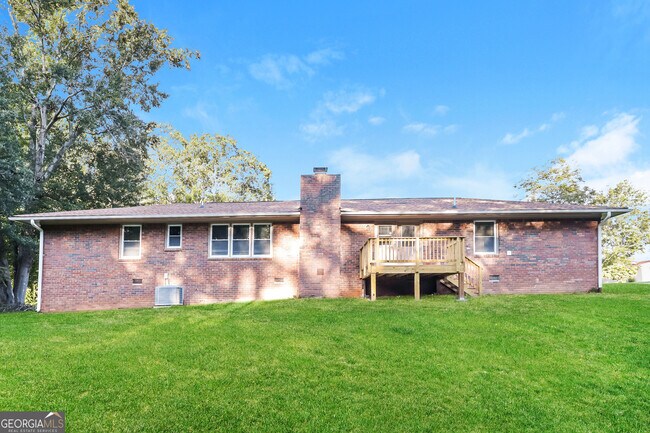 Building Photo - 246 Timber Lake Cir