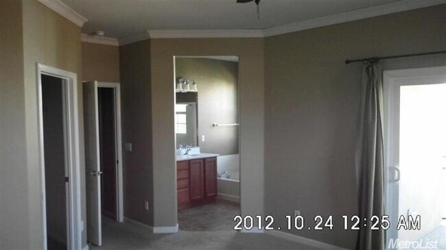 Building Photo - Mountain House 2 Bedroom 2 Bath Townhome