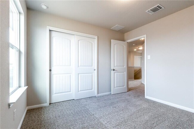 Building Photo - 2718 Bridekirk Dr