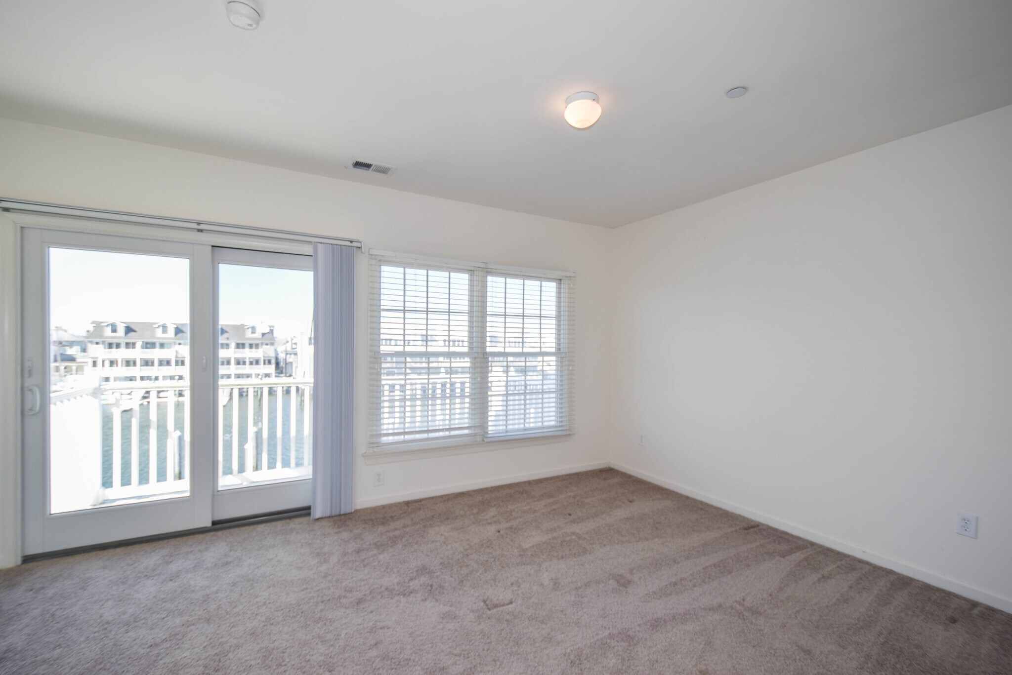 Building Photo - 67 Chelsea Ct