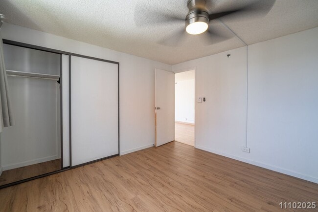 Building Photo - Move-In Ready & Conveniently Located 2BR /...