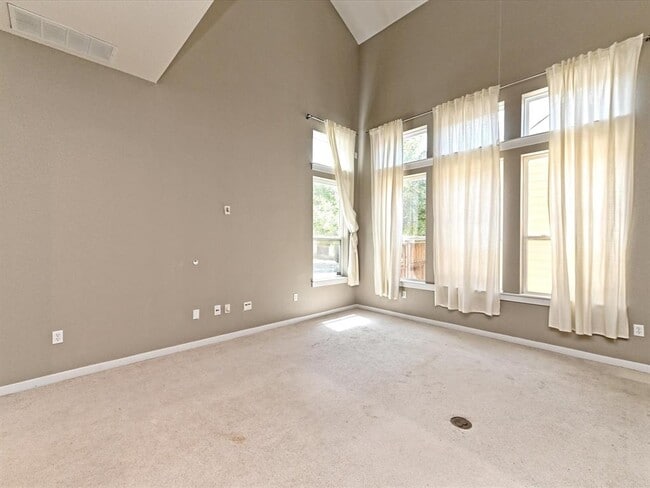 Building Photo - 2061 Zach Scott St