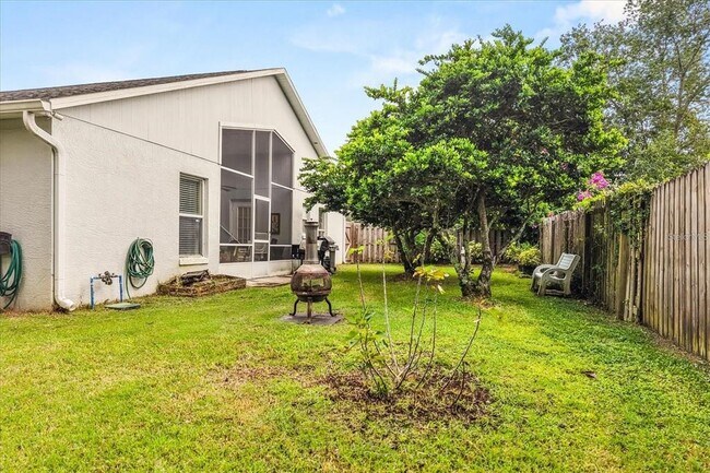 Building Photo - 805 Lewis Pl