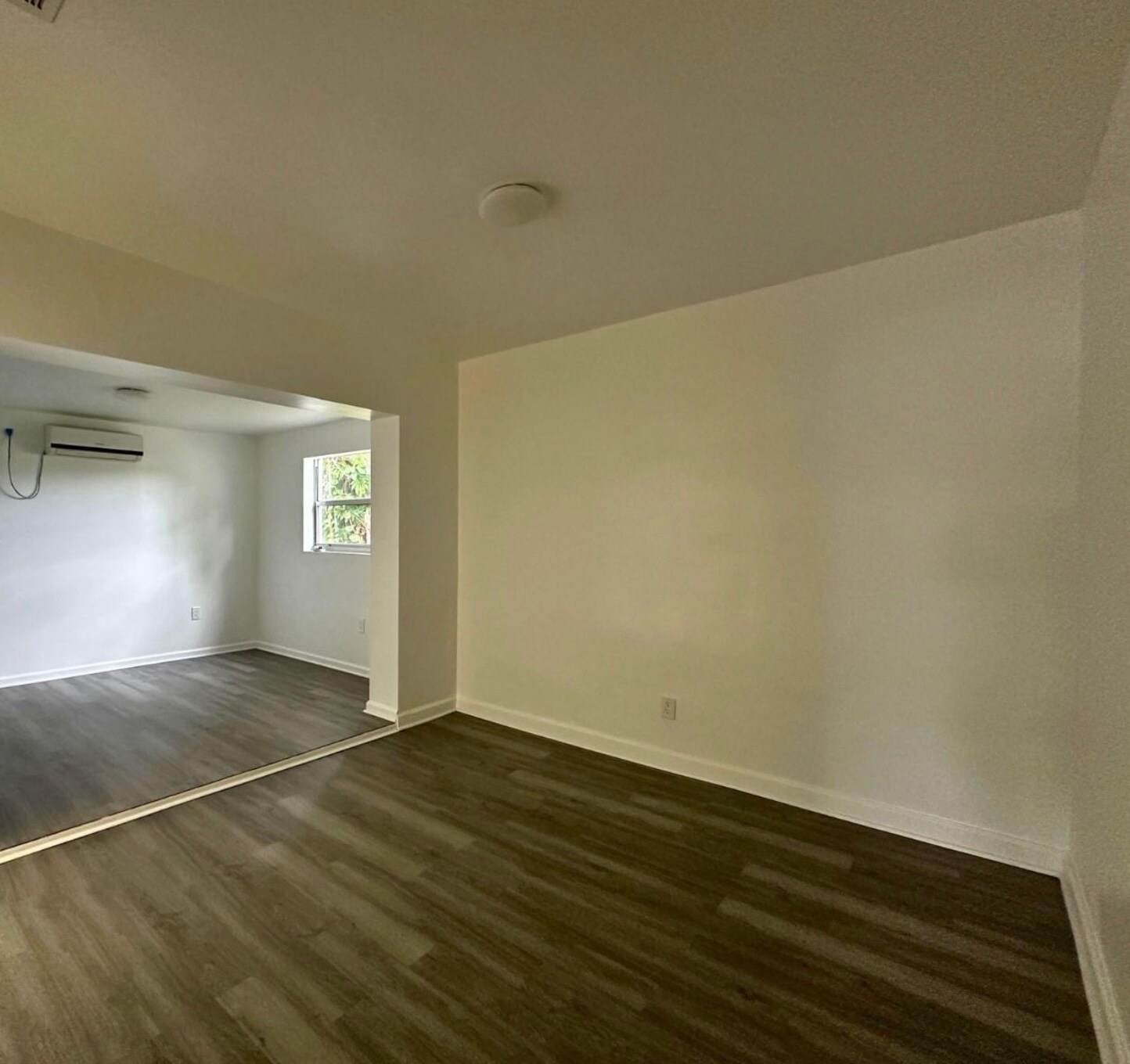 Building Photo - 1645 NE 175th St