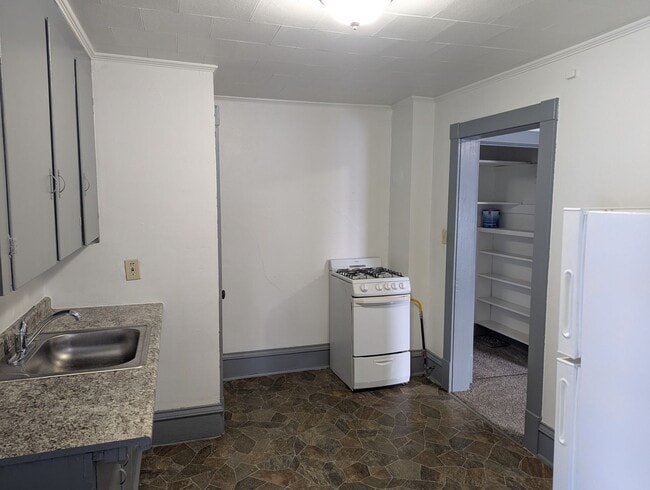 Building Photo - 299-301 Randolph Street