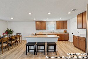 Building Photo - 3538 Silver Set