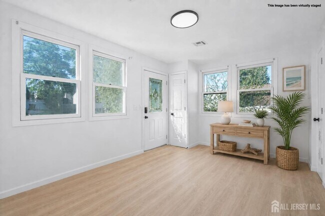Building Photo - 250 Brookside Ave