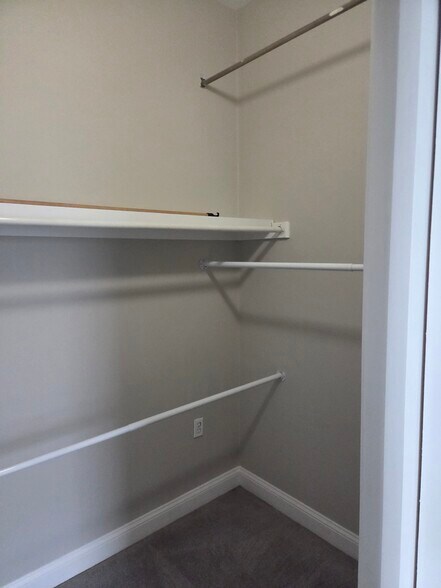 Walk-in closet - 302 Lorch St