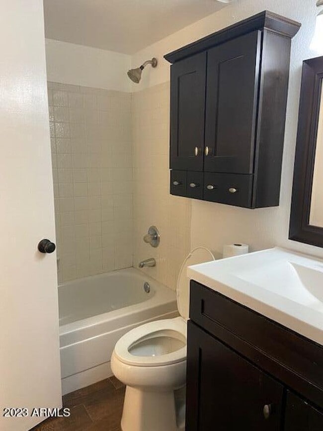 Building Photo - 2 bedroom @ 47th Ave & Olive
