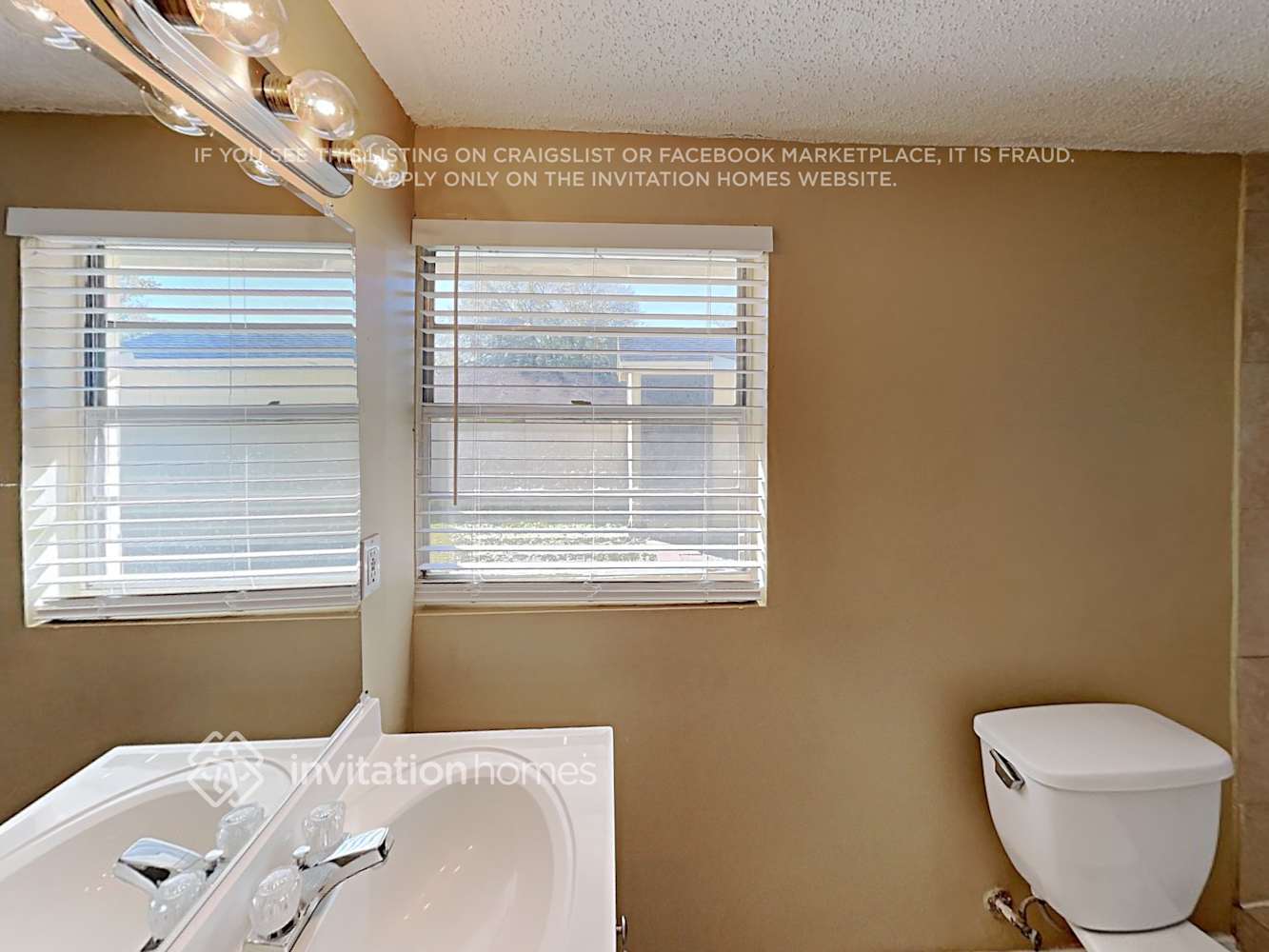 Building Photo - 10206 Vista Cove Ct