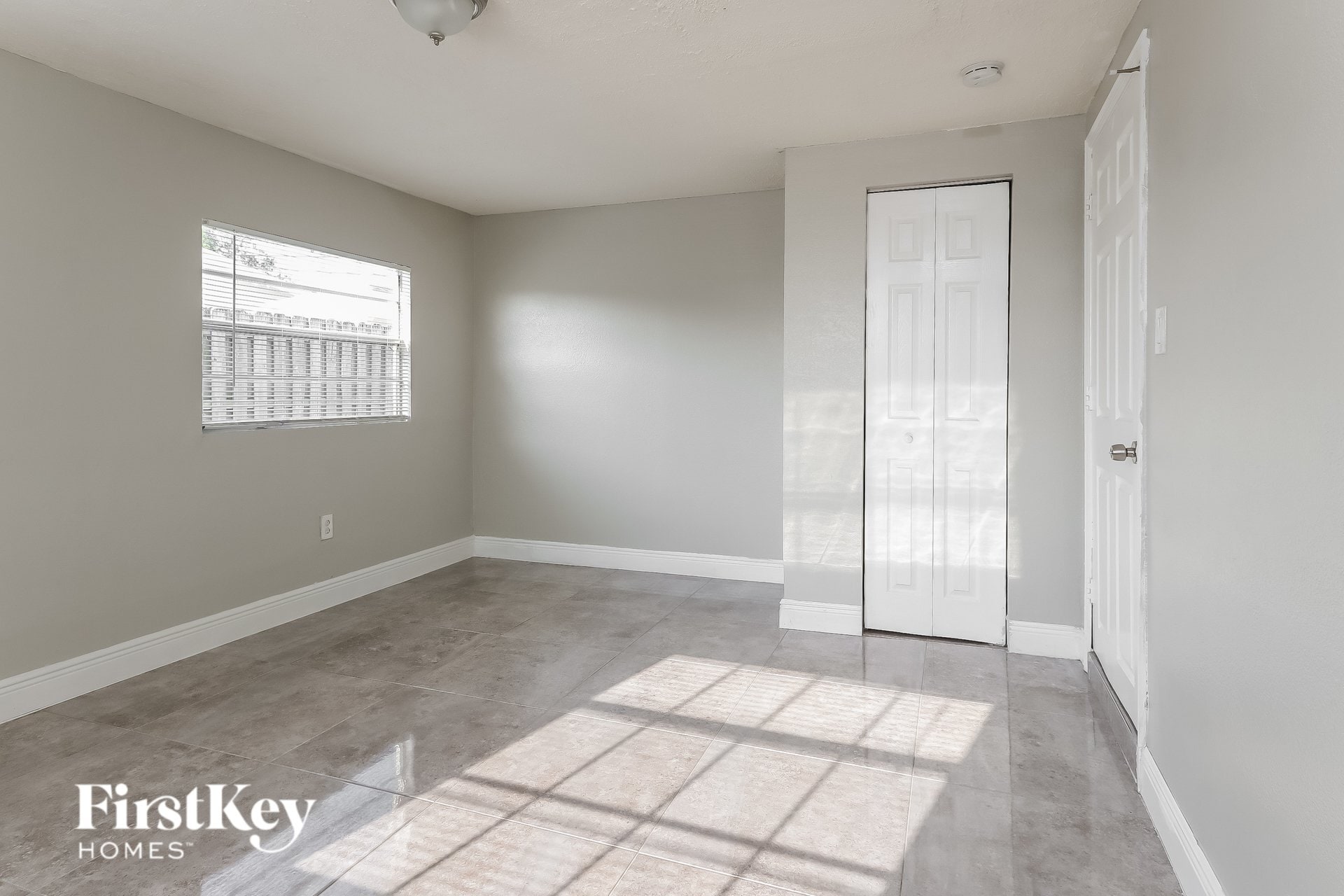 Building Photo - 1357 Drexel Rd