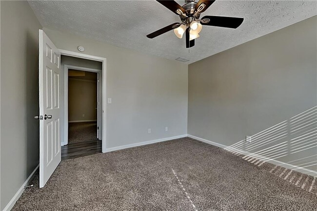 Building Photo - 1275 Shamrock Hill Cir